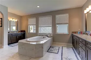 18014 Woodland View Dr, Lutz, FL 33548 - Photo 39