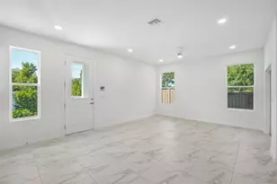 613 Silver Strm Ct, Brandon, FL 33511 - Photo 7