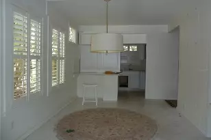 3302 W Villa Rosa St, Tampa, FL 33611 - Photo 9