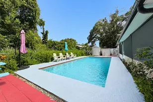 1341 Foxwood Dr, Lutz, FL 33549 - Photo 33