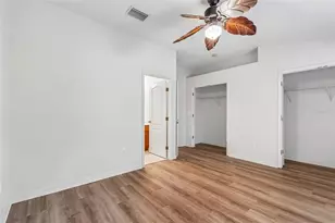 1140 Hillhurst Dr, Wesley Chapel, FL 33543 - Photo 15