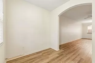 1140 Hillhurst Dr, Wesley Chapel, FL 33543 - Photo 13