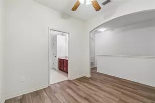 1140 Hillhurst Dr, Wesley Chapel, FL 33543 - Photo 17