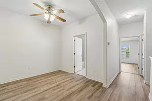 1140 Hillhurst Dr, Wesley Chapel, FL 33543 - Photo 11