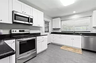 2391 66th Terrace S, Saint Petersburg, FL 33712 - Photo 15