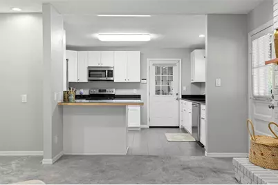 2391 66th Terrace S, Saint Petersburg, FL 33712 - Photo 13