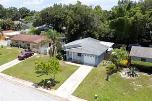 3018 19th Pl, Largo, FL 33774 - Photo 3