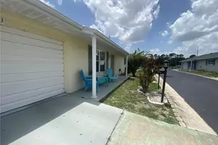 703 Huxley Pl, Sun City Center, FL 33573 - Photo 1