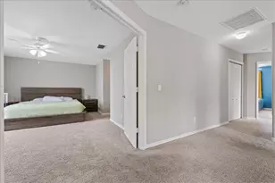 9467 Leatherwood Ave, Tampa, FL 33647 - Photo 31