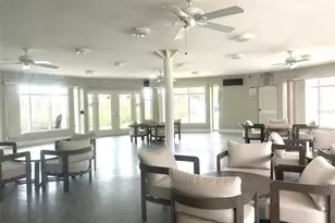 4520 Overlook Dr NE, Saint Petersburg, FL 33703 - Photo 13