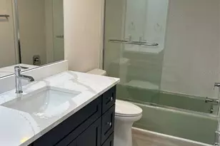 4520 Overlook Dr NE, Saint Petersburg, FL 33703 - Photo 3