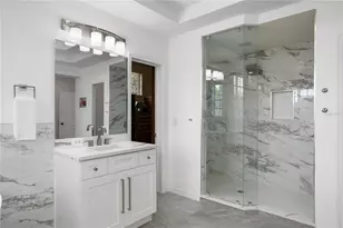 2113 Climbing Ivy Dr, Tampa, FL 33618 - Photo 51