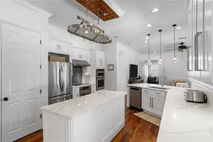 2113 Climbing Ivy Dr, Tampa, FL 33618 - Photo 13