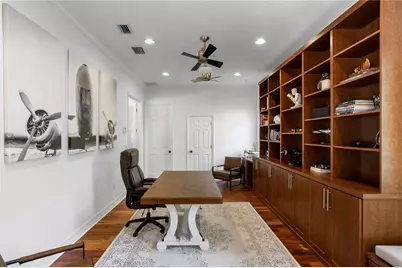 2113 Climbing Ivy Drive, Tampa, FL 33618 - Photo 29
