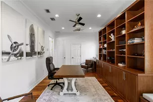 2113 Climbing Ivy Dr, Tampa, FL 33618 - Photo 29