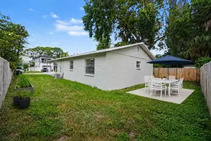 5733 66th Ln N, Saint Petersburg, FL 33709 - Photo 5
