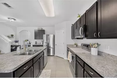 8115 Harwich Port Lane, Gibsonton, FL 33534 - Photo 9