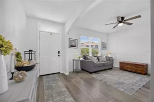 8115 Harwich Port Ln, Gibsonton, FL 33534 - Photo 5