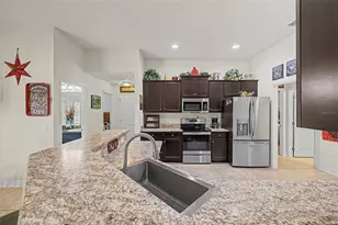 27928 Austin Woods Dr, Dade City, FL 33525 - Photo 21