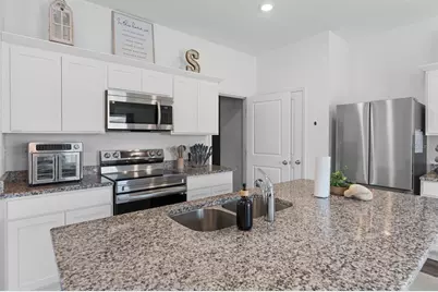 38465 Honeysuckle Drive, Dade City, FL 33525 - Photo 5
