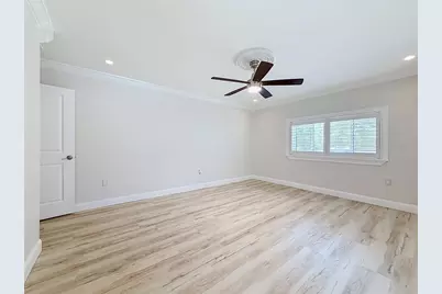 8270 30th Avenue N, Saint Petersburg, FL 33710 - Photo 27