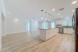 8270 30th Ave N, Saint Petersburg, FL 33710 - Photo 11