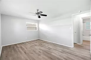 2437 Rutland Ln, Clearwater, FL 33763 - Photo 15