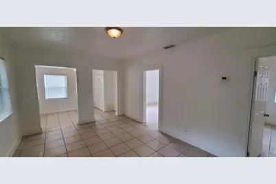2156 17th Avenue S, Saint Petersburg, FL 33712 - Photo 3