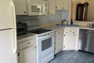 2387 Bentley Dr, Palm Harbor, FL 34684 - Photo 7
