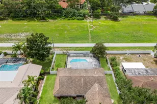 2942 Clubhouse Dr W, Clearwater, FL 33761 - Photo 33