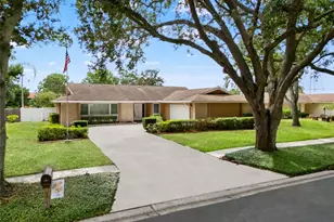 2942 Clubhouse Dr W, Clearwater, FL 33761 - Photo 33