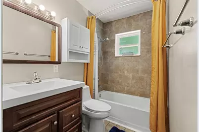 4419 Dolphin Dr, Tampa, FL 33617 - Photo 5