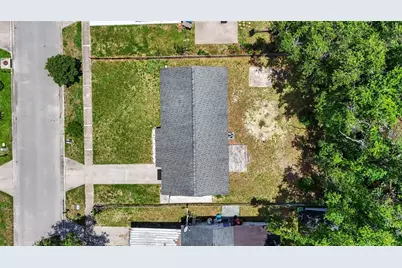 4419 Dolphin Dr, Tampa, FL 33617 - Photo 23