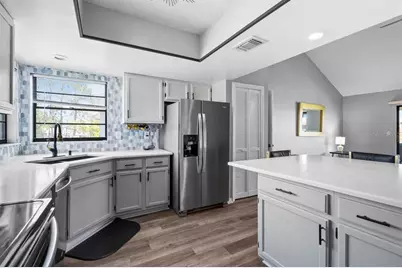 609 Lively Drive #B, Sun City Center, FL 33573 - Photo 5