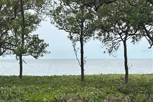 1612 Gulf Beach Blvd, Tarpon Springs, FL 34689 - Photo 53
