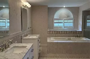 1612 Gulf Beach Blvd, Tarpon Springs, FL 34689 - Photo 11