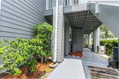 11942 Skylake Place #C, Tampa, FL 33617 - Photo 3