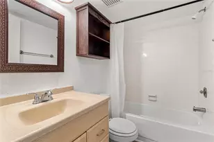 108 Woodlands Ct, Oldsmar, FL 34677 - Photo 9