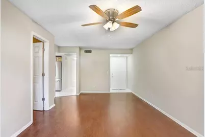 4833 Puritan Circle #101, Tampa, FL 33617 - Photo 5