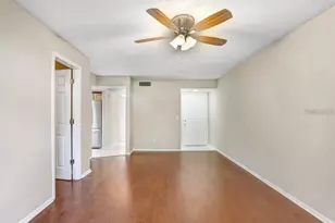 4833 Puritan Cir, Tampa, FL 33617 - Photo 5