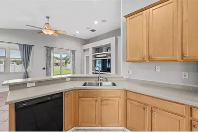 4124 101st Avenue E, Parrish, FL 34219 - Photo 11