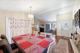 627 Crystal Dr, Palm Harbor, FL 34683 - Photo 7