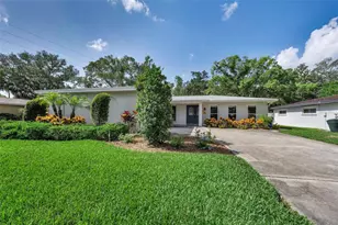 1541 Pleasant Grove Dr, Dunedin, FL 34698 - Photo 1
