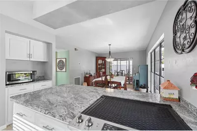 4712 Deerwalk Avenue, Tampa, FL 33624 - Photo 19