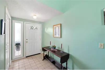 4712 Deerwalk Avenue, Tampa, FL 33624 - Photo 7