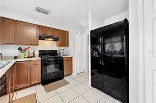 3012 Summer House Dr, Valrico, FL 33594 - Photo 13