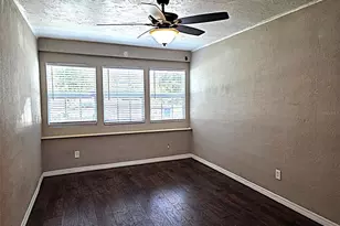 5036 Oxford Ave N, Saint Petersburg, FL 33710 - Photo 15