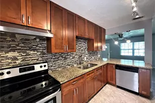 5036 Oxford Ave N, Saint Petersburg, FL 33710 - Photo 5