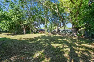 11011 Pickering Ln, Port Richey, FL 34668 - Photo 23