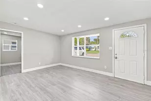 11011 Pickering Ln, Port Richey, FL 34668 - Photo 3